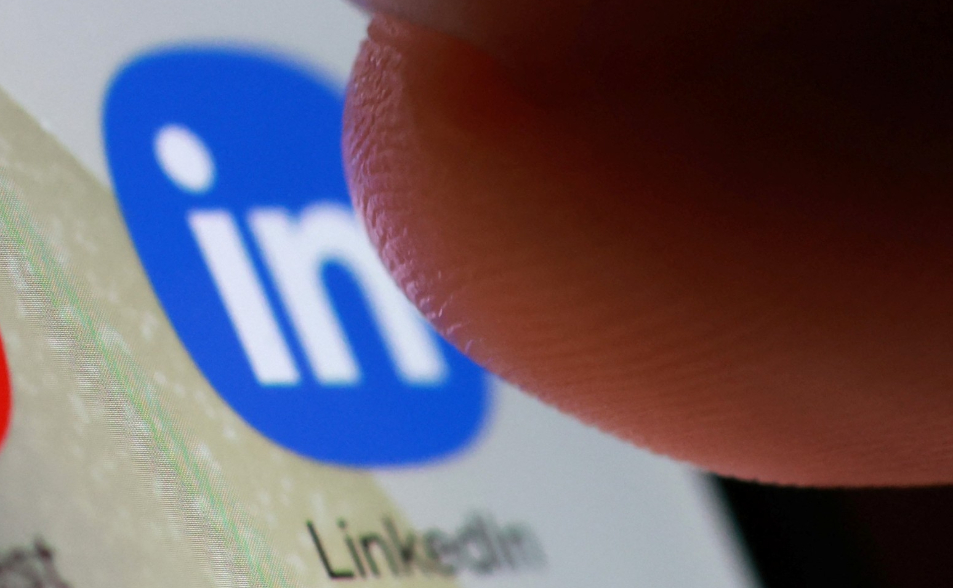 假獵人頭真間諜　中國藉LinkedIn誘北約、歐盟員工提供機密情報