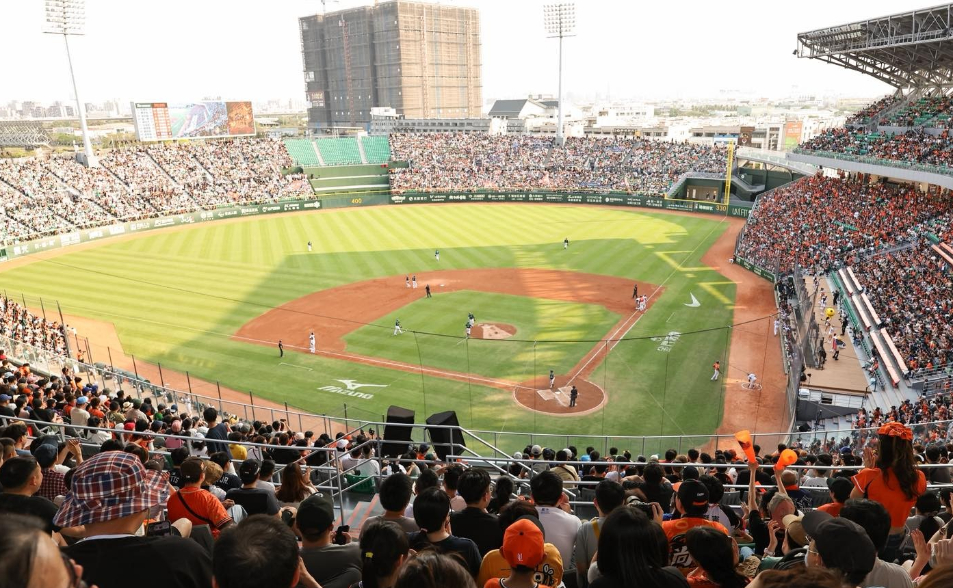 亞太主球場歷史首戰湧2萬3500人！打破2019年彭政閔引退賽戶外球場紀錄