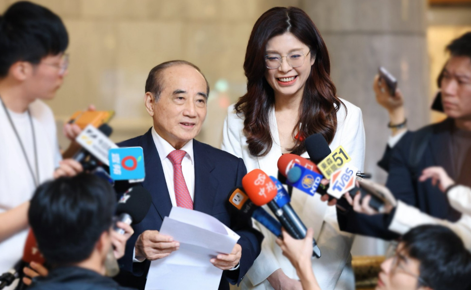 【短評】鄭麗文見王金平的鏡子