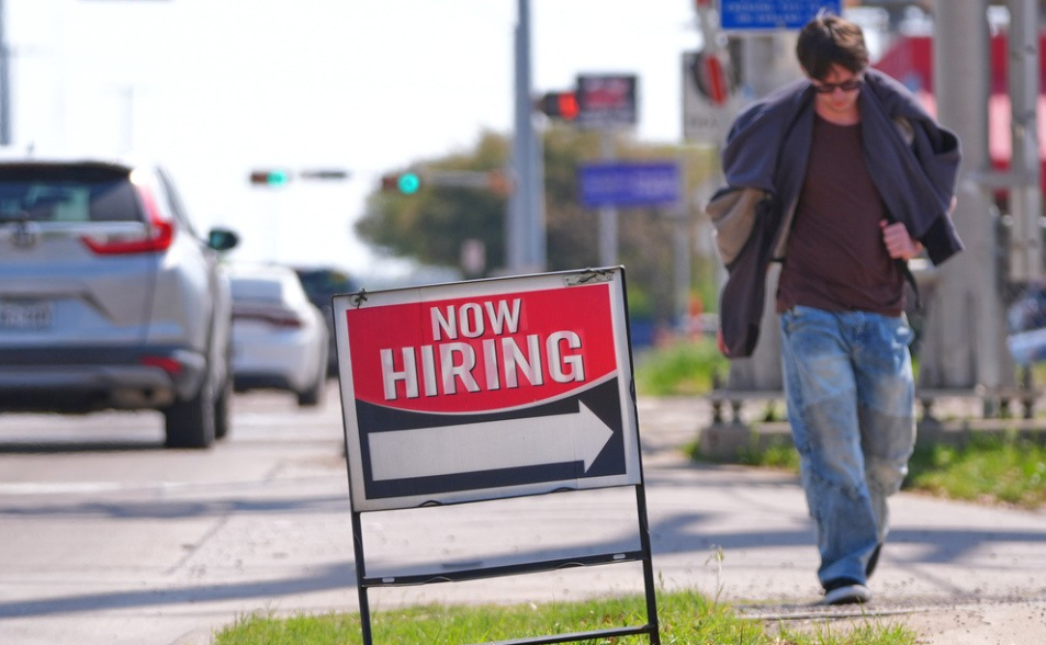 美國3月非農就業遠高出預期　戰爭陰影下恐仍難激勵美股