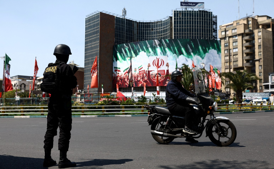 躲空襲、憂生活、怕鎮壓　伊朗民眾壓力沉重「已經好幾天沒睡」