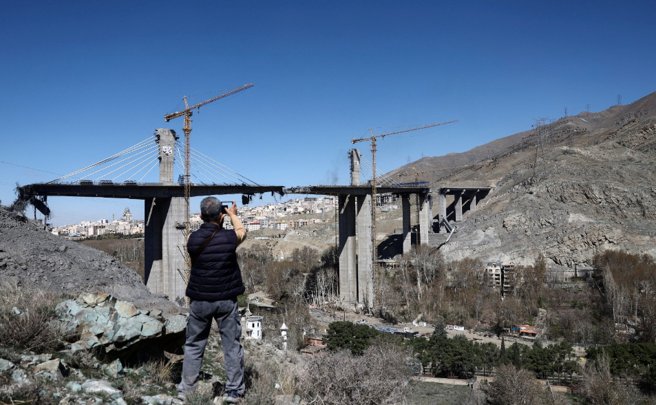 川普矢言繼續打擊　官員警告：美軍在伊朗已快要沒有目標可以打
