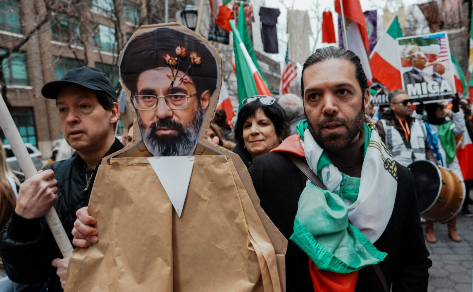 泰晤士報：伊朗最高領袖持續昏迷　正在庫姆接受治療