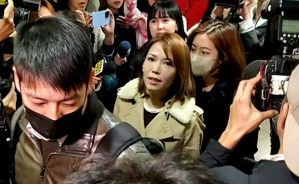 戰狼小姐姐、學姐恐淪阿北共犯！北院：「KP小物」是政治獻金非商業行為