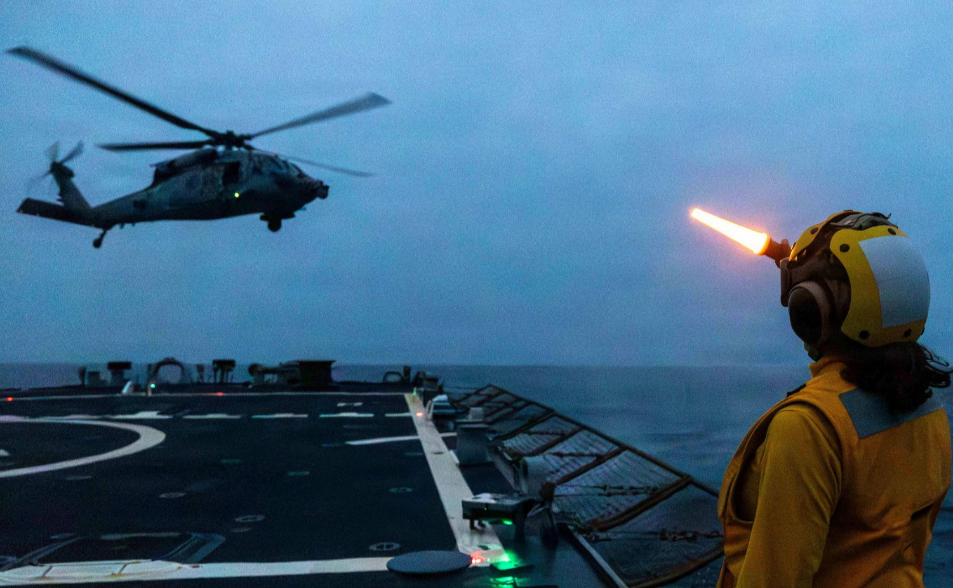 封鎖荷姆茲海峽有逾15艘美艦參與　專家提醒封鎖無法「一蹴可及」