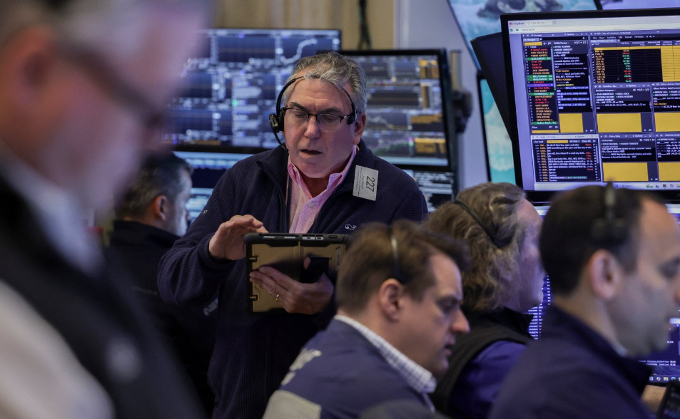 川普稱伊朗願協商　美股收紅、油價居高不下