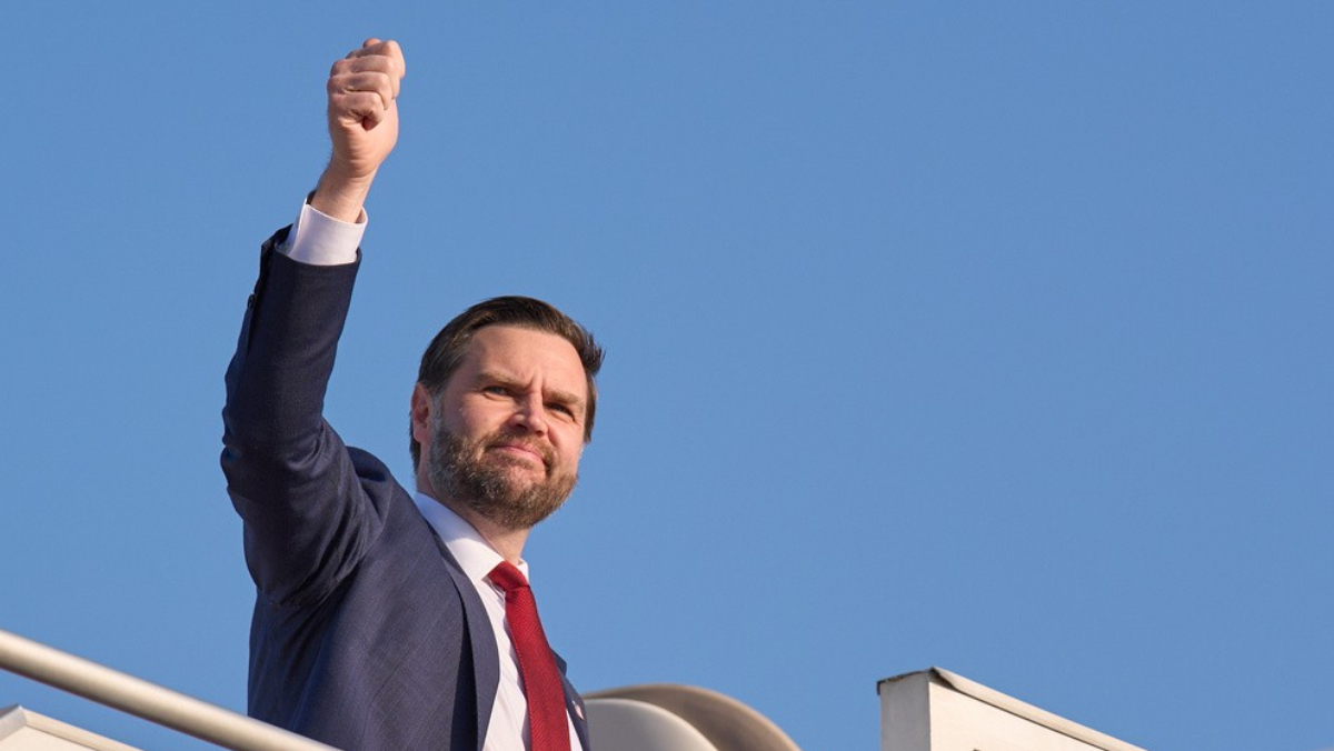 范斯控伊朗「經濟恐怖主義」　稱談判有進展、球在伊朗手中