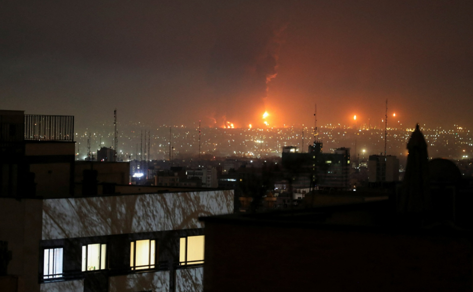 檯面下實情曝光！伊朗一半勞工恐失業　慘過兩伊戰爭