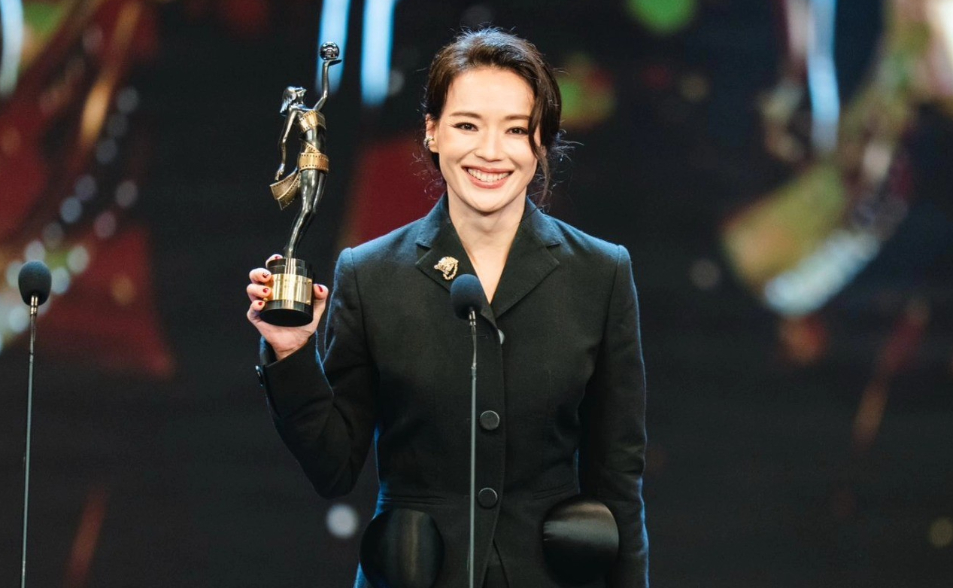 香港金像獎｜舒淇開胡擒新晉導演　闖蕩30年「是我太老了」