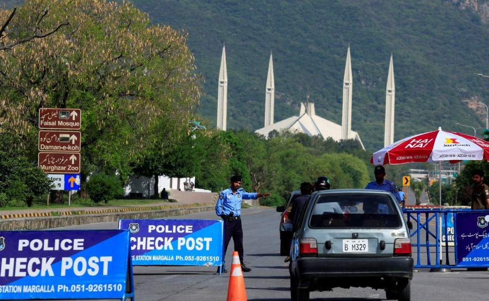 范斯再領軍談判？川普否認了　伊朗國會議長：雙方正討論新的提案