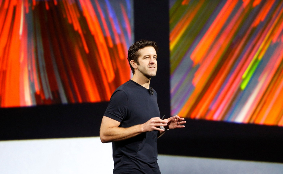 【一文看懂】蘋果新執行長是誰？純血元老、硬體高手　最大接班挑戰曝